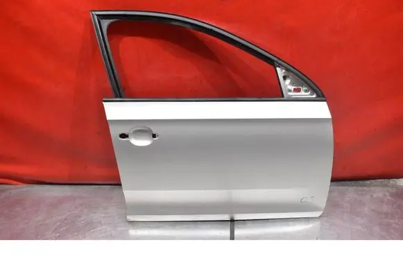 Skoda Rapid (NH) Front door 