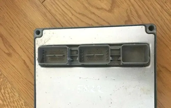 Ford C-MAX I Engine control unit/module 4M5112A650MA