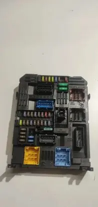 Citroen C5 Aircross Fuse module 9830813080