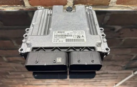 Citroen C5 Aircross Engine control unit/module ECU 9860729680 9829159080 0261S1093D