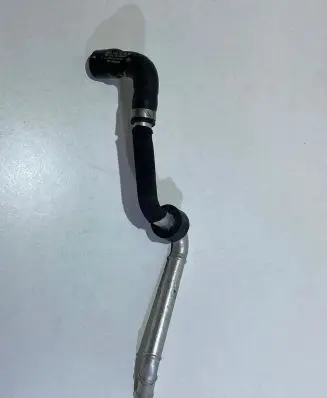 Mercedes-Benz ML W166 Engine coolant pipe/hose A1665060535