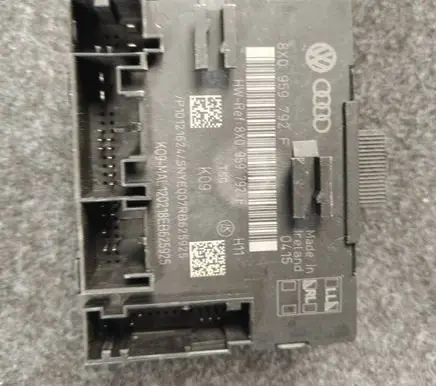 Audi A1 Door control unit/module 8X0959792F