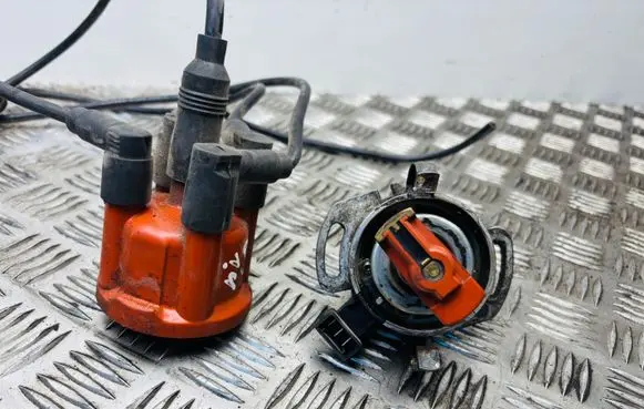 Volkswagen Golf II Spark distributor 0237521050 030905205AA