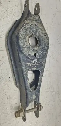 Chrysler Pacifica Rear control arm 68218021AA 68218021