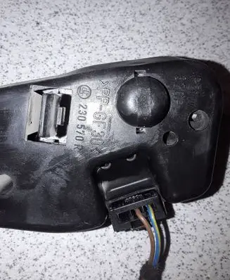 BMW 3 E46 Tail light bulb cover holder 8374810