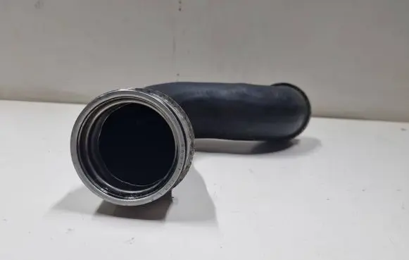 Skoda Octavia Mk2 (1Z) Intercooler hose/pipe 1K0145832B