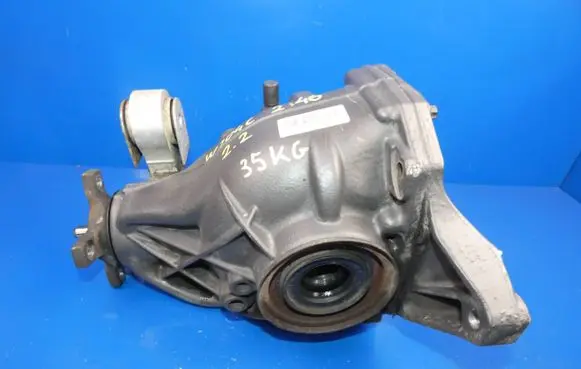 Mercedes-Benz C AMG W204 Rear differential 2043507214
