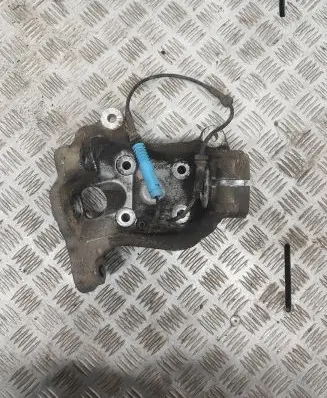 BMW 5 E60 E61 Front wheel hub spindle knuckle 6760953