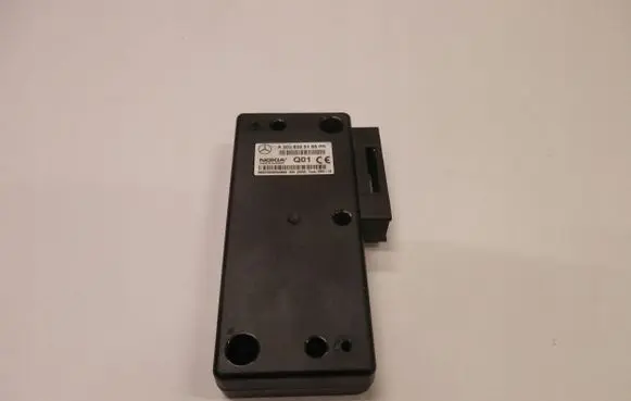 Mercedes-Benz S W220 Phone control unit/module A2038205185