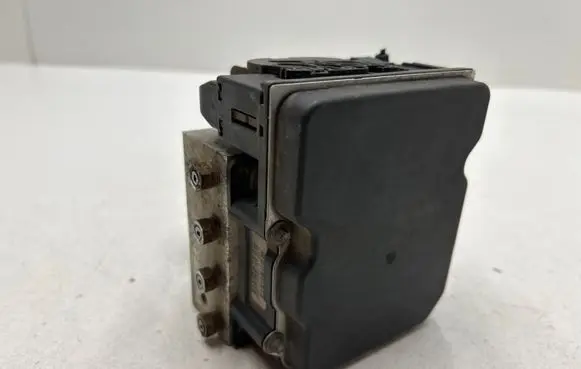 Toyota Avensis T270 ABS Pump 0265952119 42016U0913