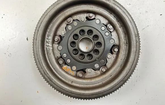 Audi A3 S3 8P Flywheel 022105266