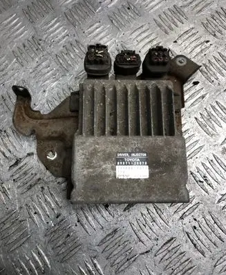 Toyota Avensis T250 Fuel injection control unit/module 8987120070 1310001371