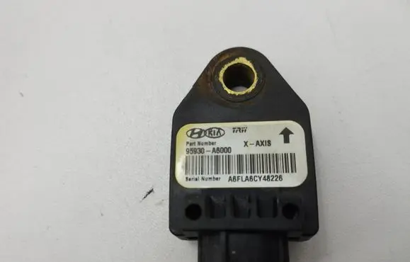 Hyundai i30 Airbag deployment crash/impact sensor 95930A6000