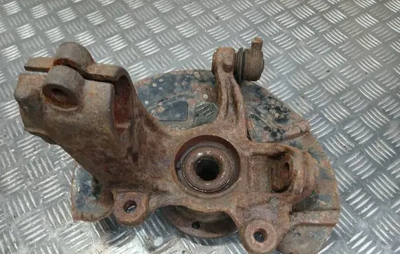Volvo V70 Front wheel hub spindle knuckle