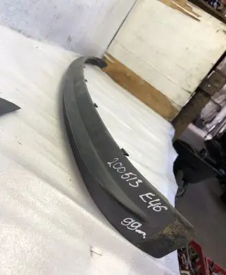 BMW 3 E46 Front bumper lip 8208926