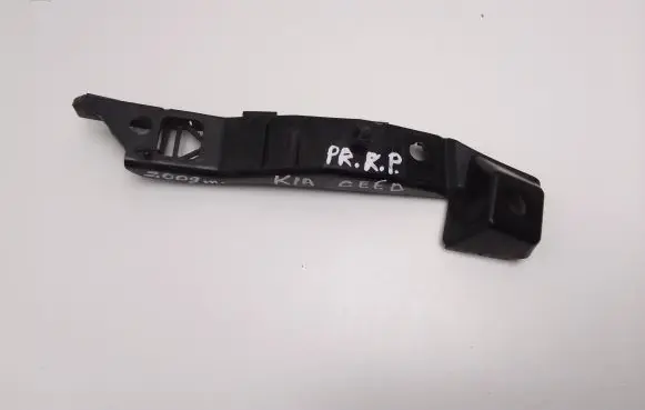 KIA Ceed Front bumper mounting bracket 8615131H500
