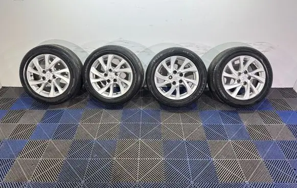 Toyota Auris E180 R16 alloy rim