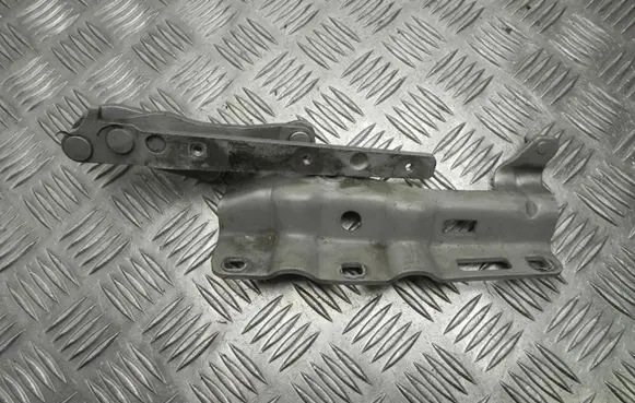 Mercedes-Benz C AMG W203 Tailgate/trunk/boot hinge A2038800428 I11597