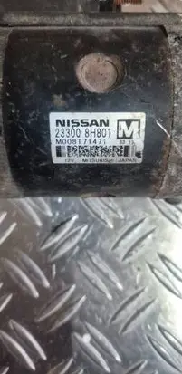 Nissan X-Trail T30 Starter motor 233008H801