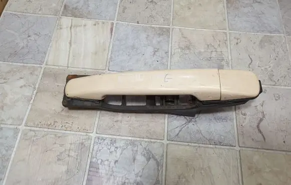Mercedes-Benz E W210 Rear door exterior handle 2027660005