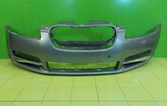 Jaguar XF X250 Front bumper PRZOD UP181