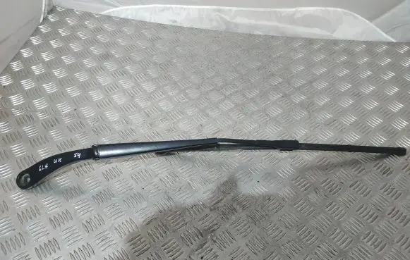 Mercedes-Benz GLA W156 X156 Windshield/front glass wiper blade A1768203500