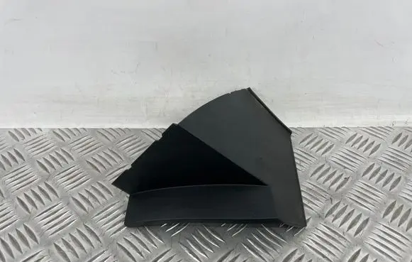 Hyundai Ioniq 5 Rear/tail light trim molding