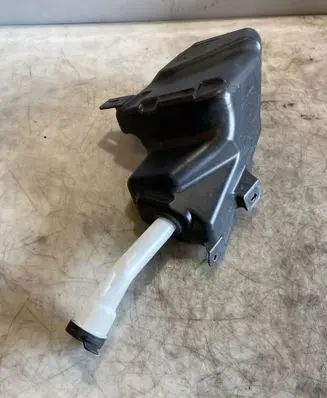 Opel Cascada Windshield washer fluid reservoir/tank 13260590 400406195