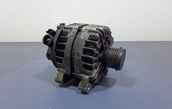 Peugeot Partner Generator/alternator 9810525380