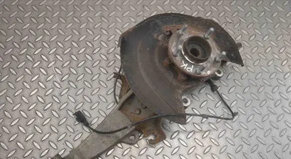 Infiniti Q50 Front wheel hub