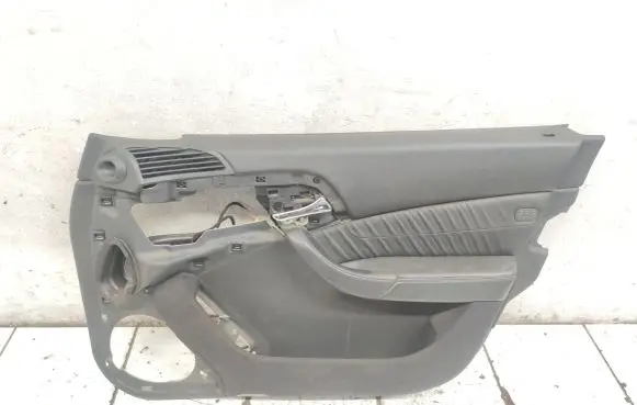 Mercedes-Benz S W220 Front door card panel trim A2207204070