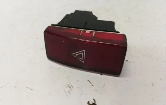 Honda CR-V Hazard light switch M33808