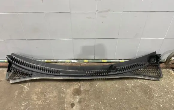 Citroen DS3 Wiper trim 9684150580