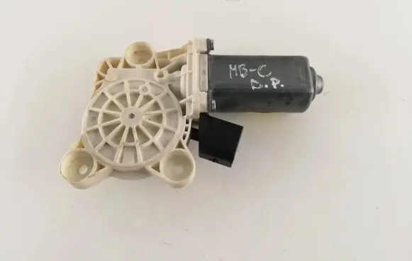 Mercedes-Benz C W203 Front door window regulator motor A2118201742 KL2080