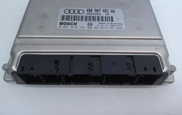 Audi A6 S6 C5 4B Engine control unit/module 4B0907401