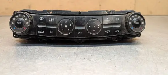 Mercedes-Benz E W211 Climate control unit 2118300390 63518 00034805