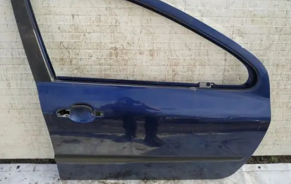 Peugeot 307 Front door melynos