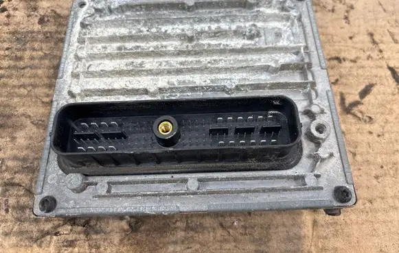 Ford Focus Engine control unit/module 4M5112A650HG 9AYG S118934101G