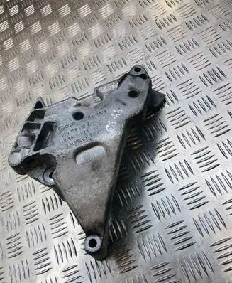 Volkswagen PASSAT B6 Engine mounting bracket 036199207E