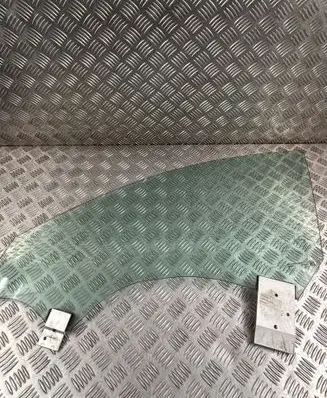 Audi A7 S7 4G Front door window glass four-door 4G8845021D