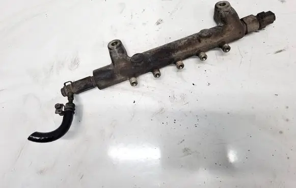 Nissan X-Trail T30 Fuel main line pipe 