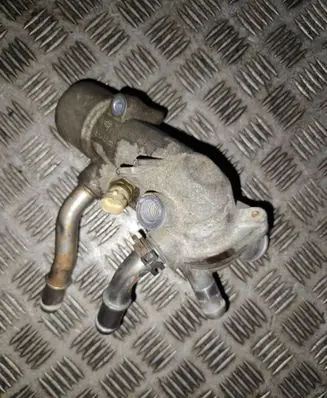 Opel Insignia A Thermostat housing 12599085