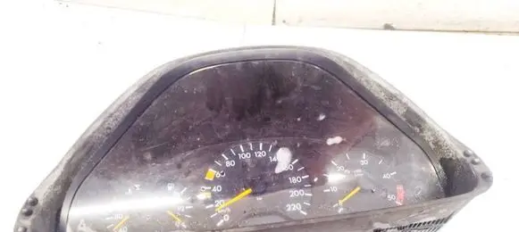 Mercedes-Benz E W210 Speedometer (instrument cluster) 2105401248