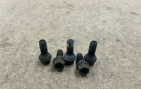 BMW 3 E46 Nuts/bolts 36136781150 6781150