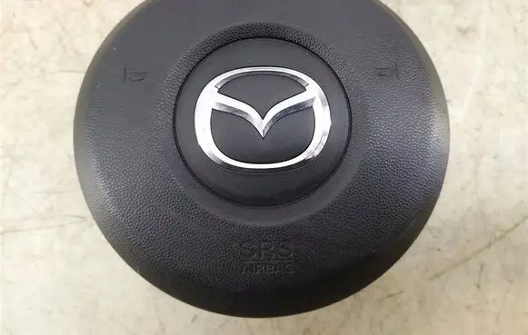 Mazda 2 Steering wheel airbag 