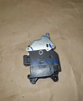 Suzuki SX4 Air flap motor/actuator CZ1138002530 10J16