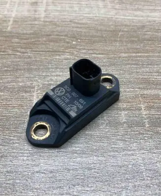 Volkswagen Scirocco Airbag deployment crash/impact sensor 3C0907651