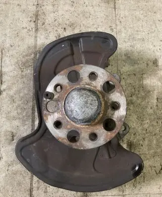Mercedes-Benz C W204 Front wheel hub spindle knuckle