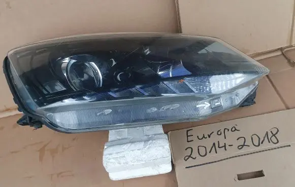 Skoda Fabia Mk3 (NJ) Headlight/headlamp 6V1941016B