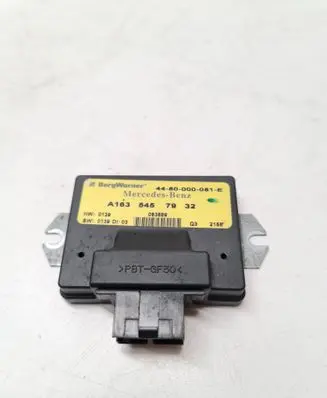 Mercedes-Benz ML W163 Transfer box differential control unit A1635457932 4450000051E